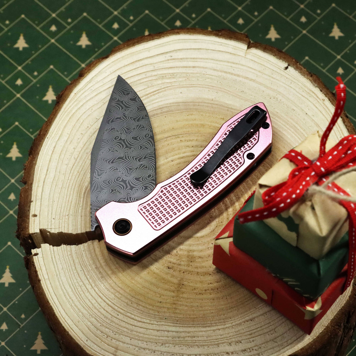 Christmas | Tenable Entity - Button Lock - 3.52'' Water Ripple Damascus - Rose Gold Aluminum with Checkered Texture -Nalu Knives Design - B1036F4